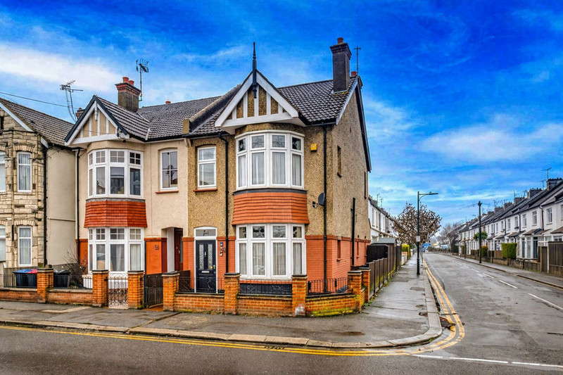 Southbourne Grove, Westcliff-on-sea, SS0 9