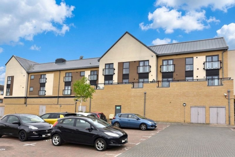 2 bedroom apartment in Purcell Place, Biggleswade