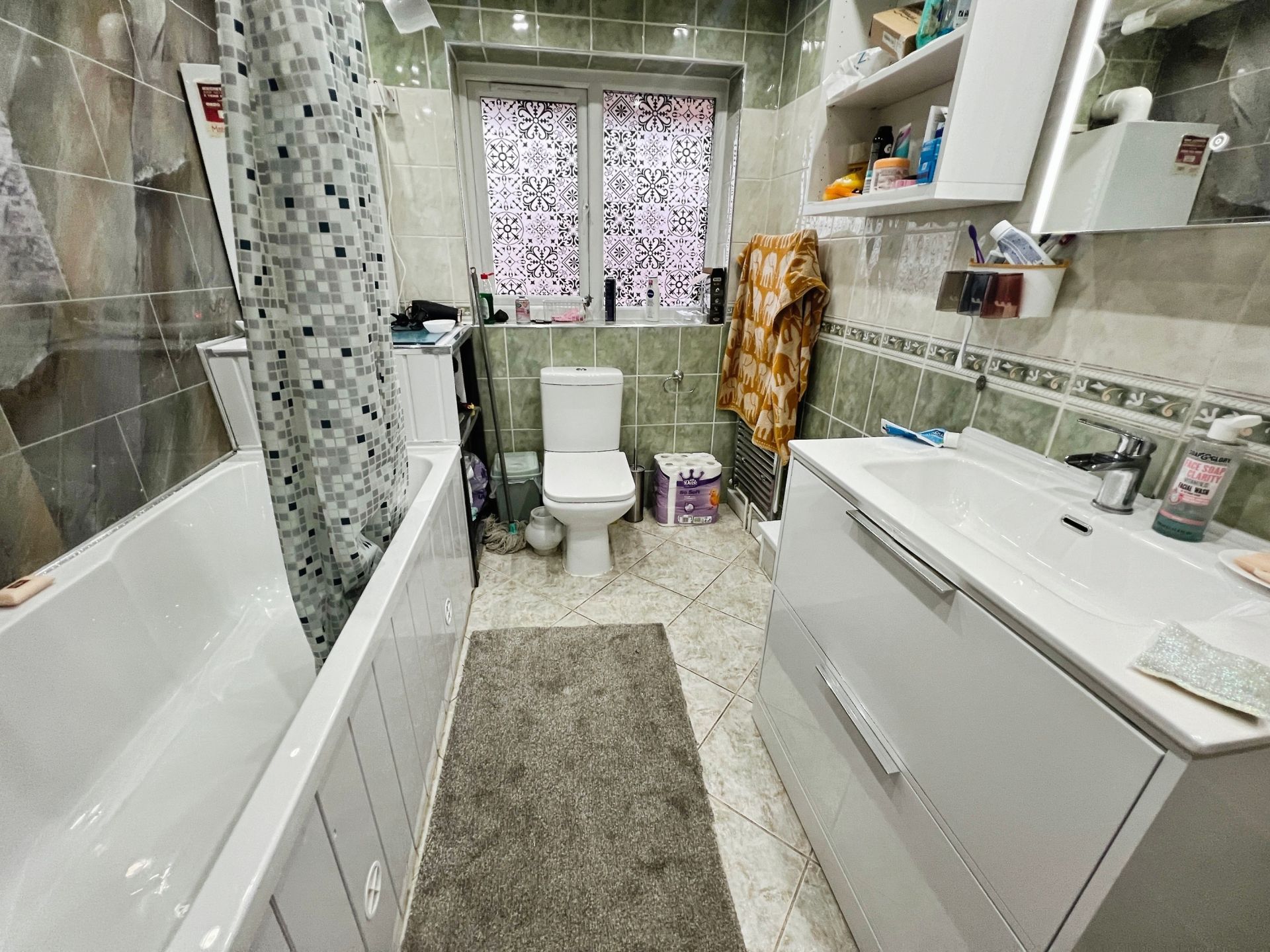 Photo 12
