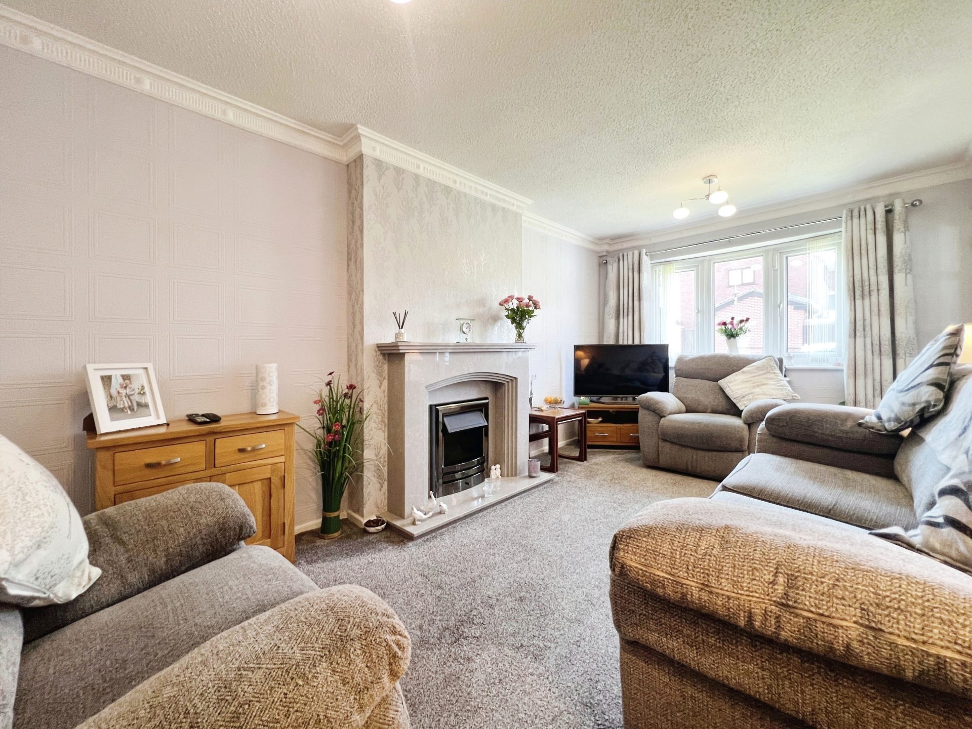 Stonebridge Close, Lostock