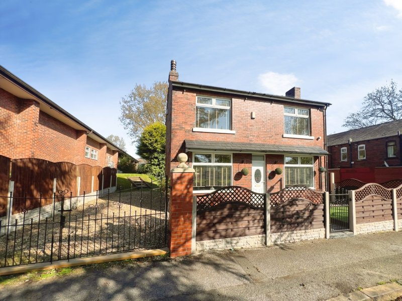 Parkside Street, Tonge Park