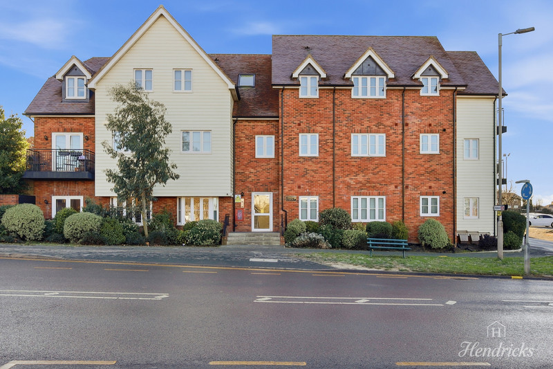 Essex Way, Benfleet, SS7 1