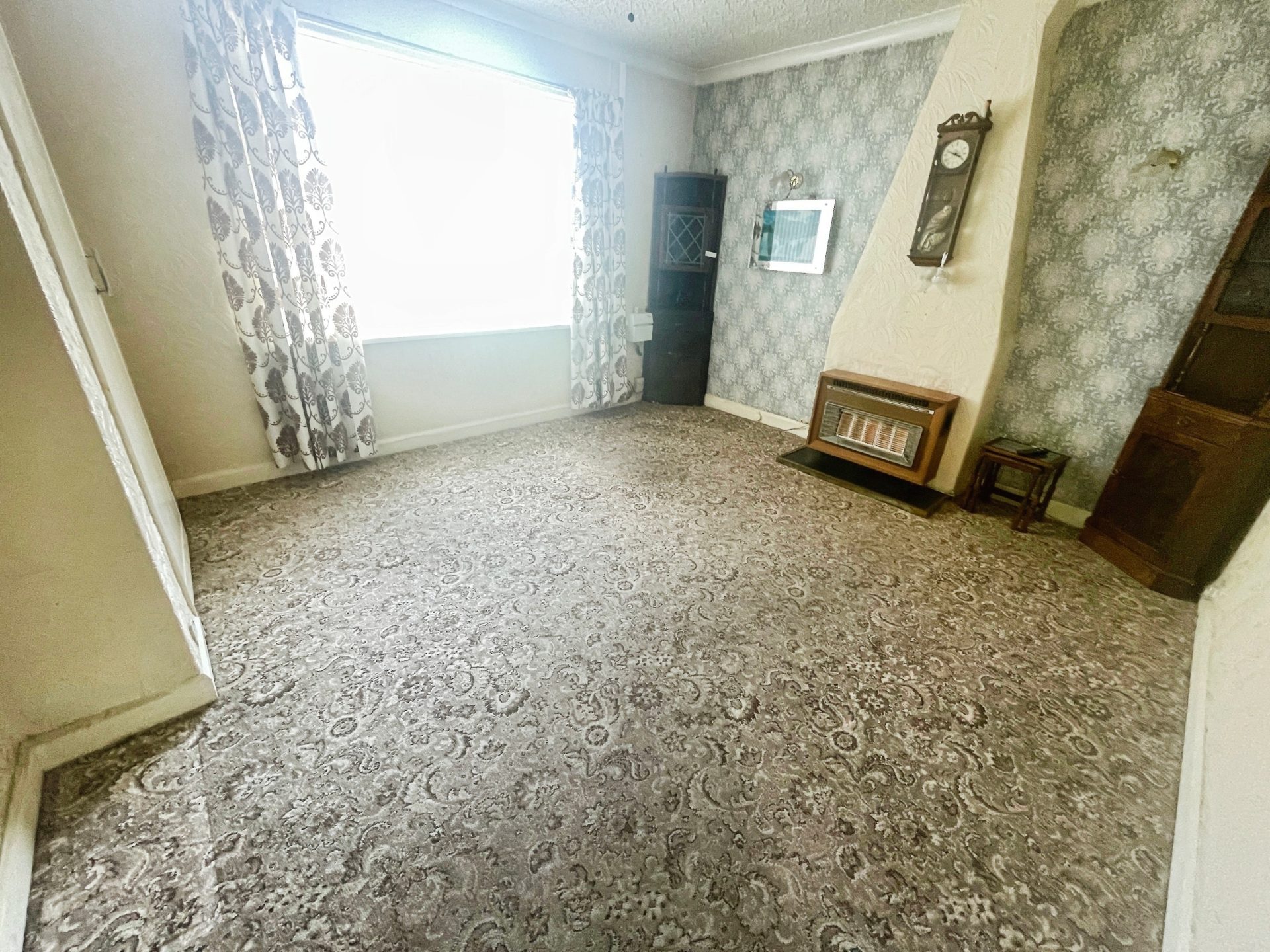 Lupin Avenue, Farnworth