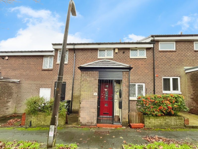 Madeley Gardens, Halliwell