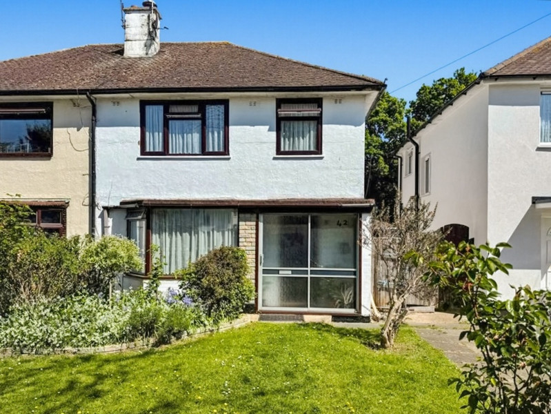 Broomfield Avenue, Leigh-on-sea, SS9 4
