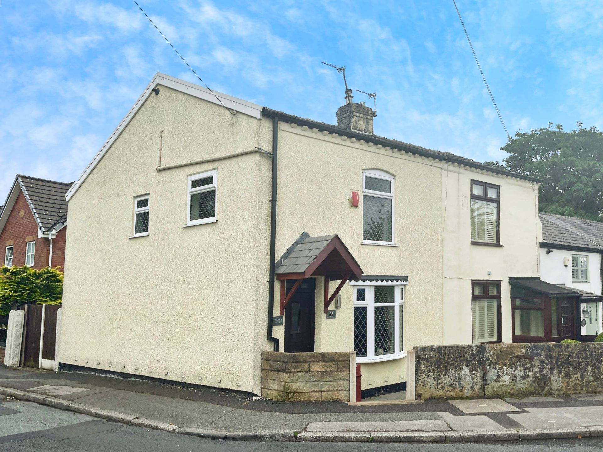 St. Johns Road, Lostock