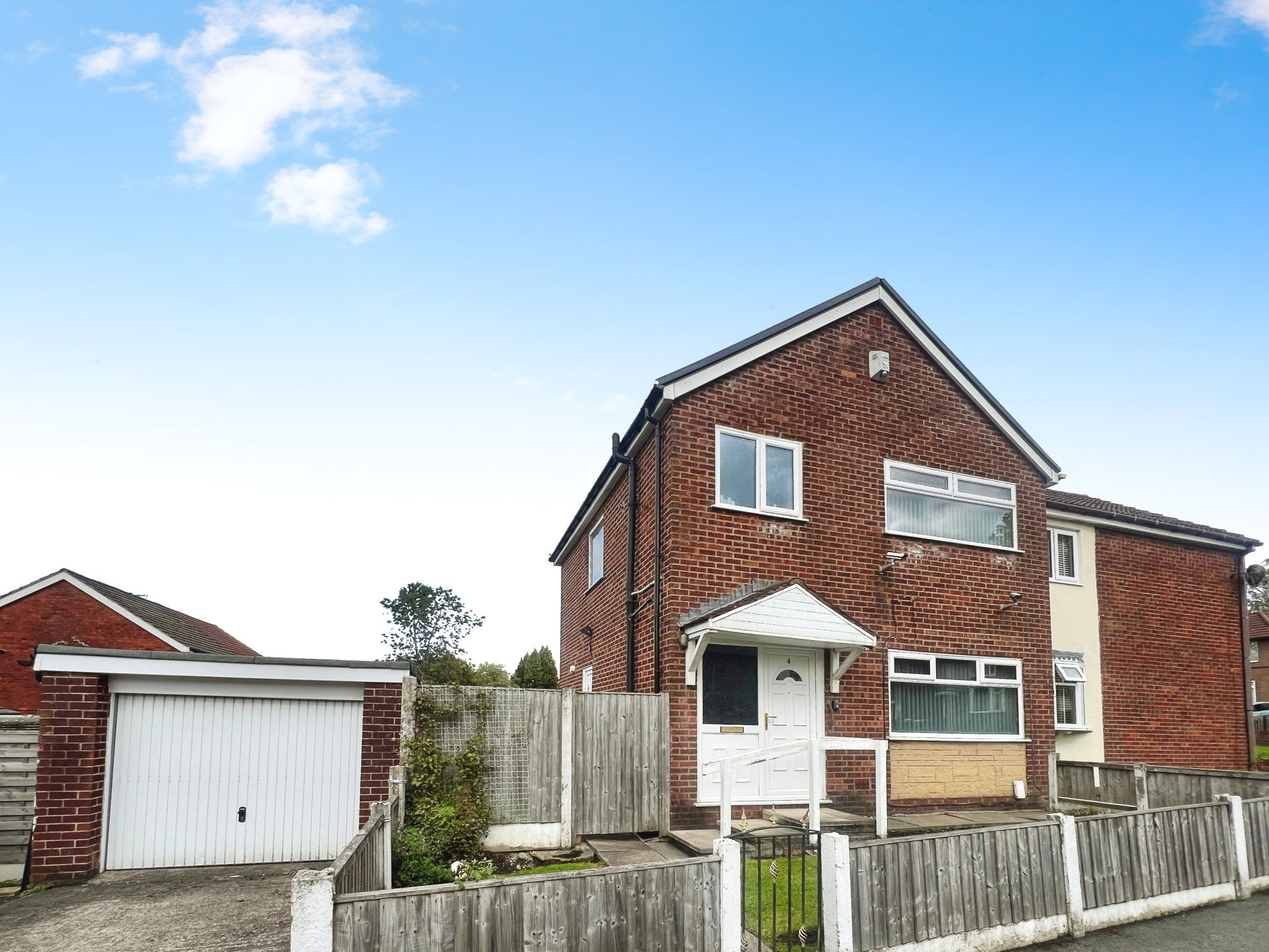 Harden Drive, Harwood