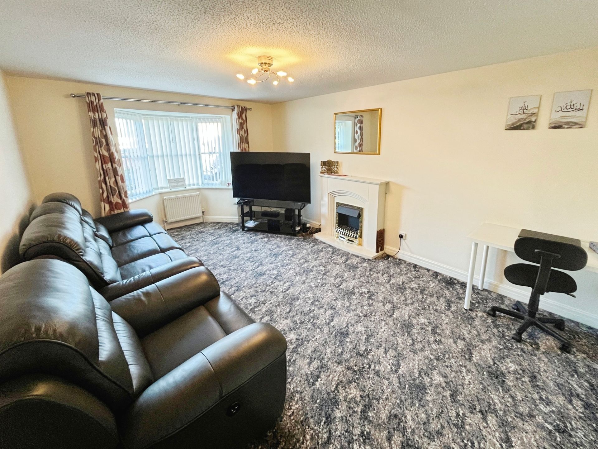 Birchgrove Close, Over Hulton