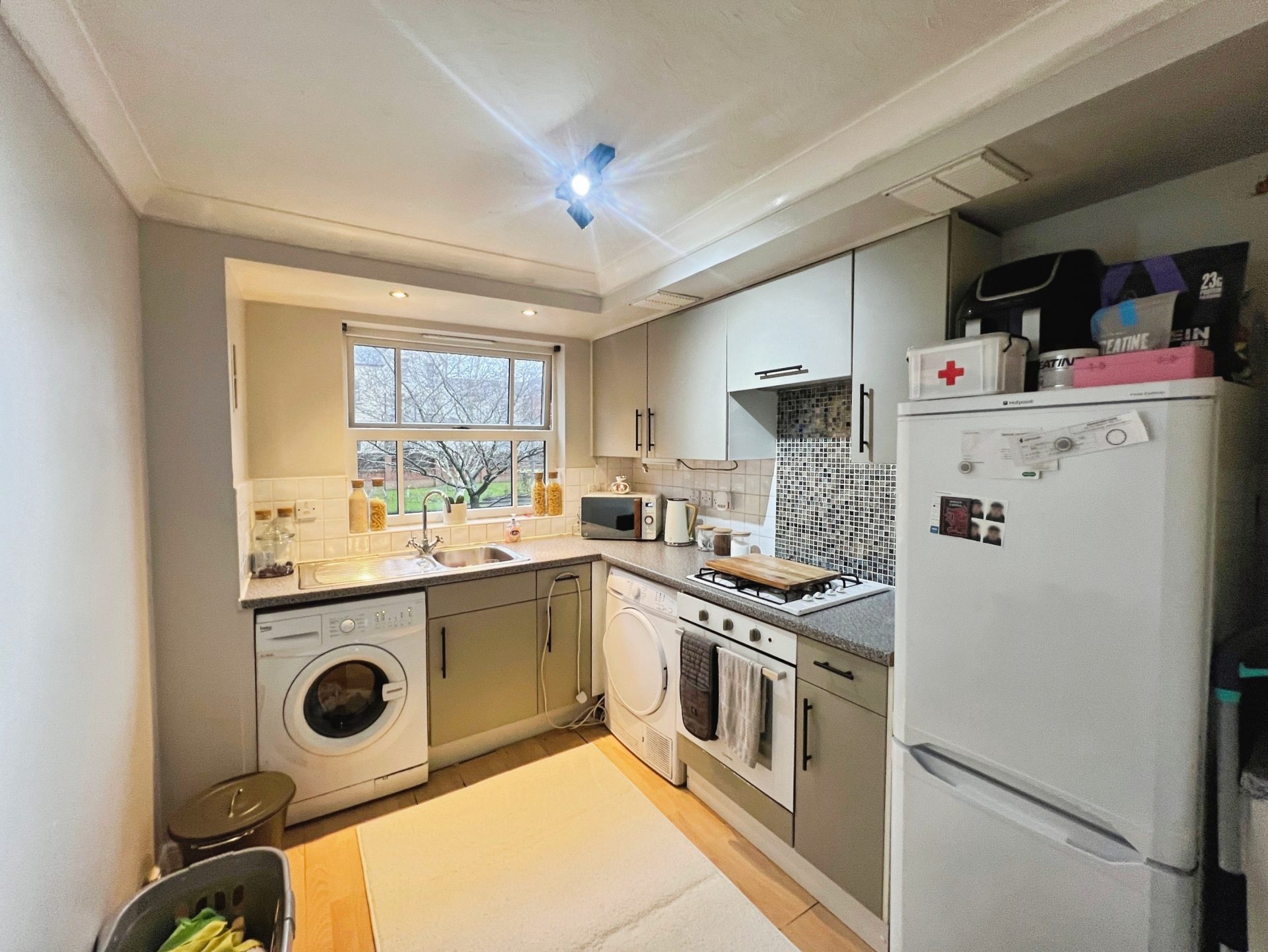 Royal Court Drive, Heaton