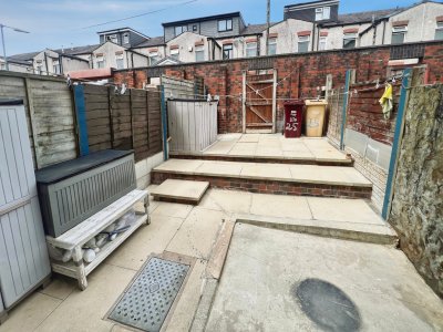 Photo 18