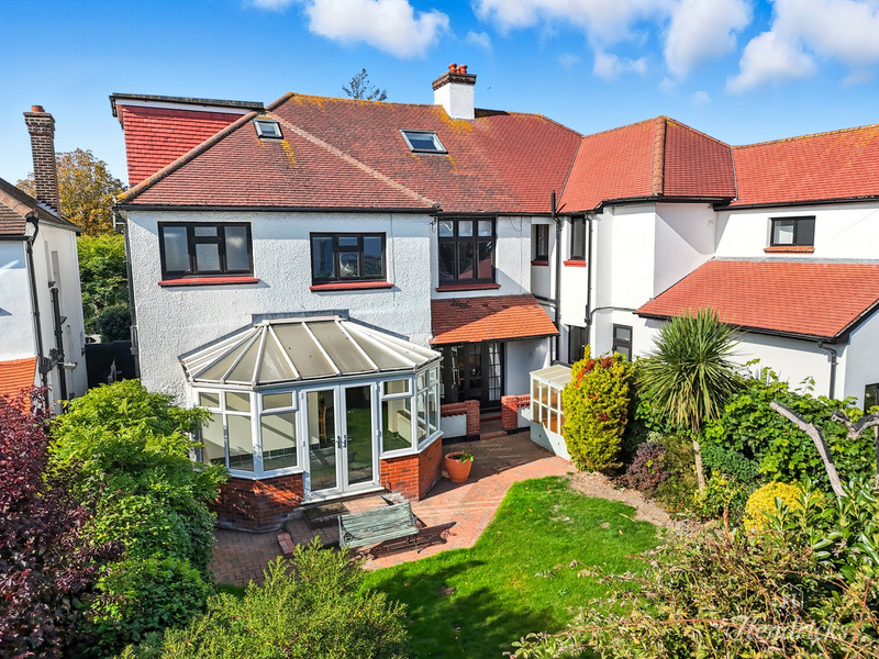 Thorpe Hall Avenue, Southend-on-sea, SS1 3