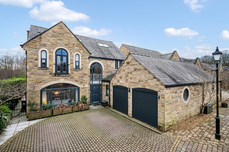 Hardcastle Gardens, Bradshaw