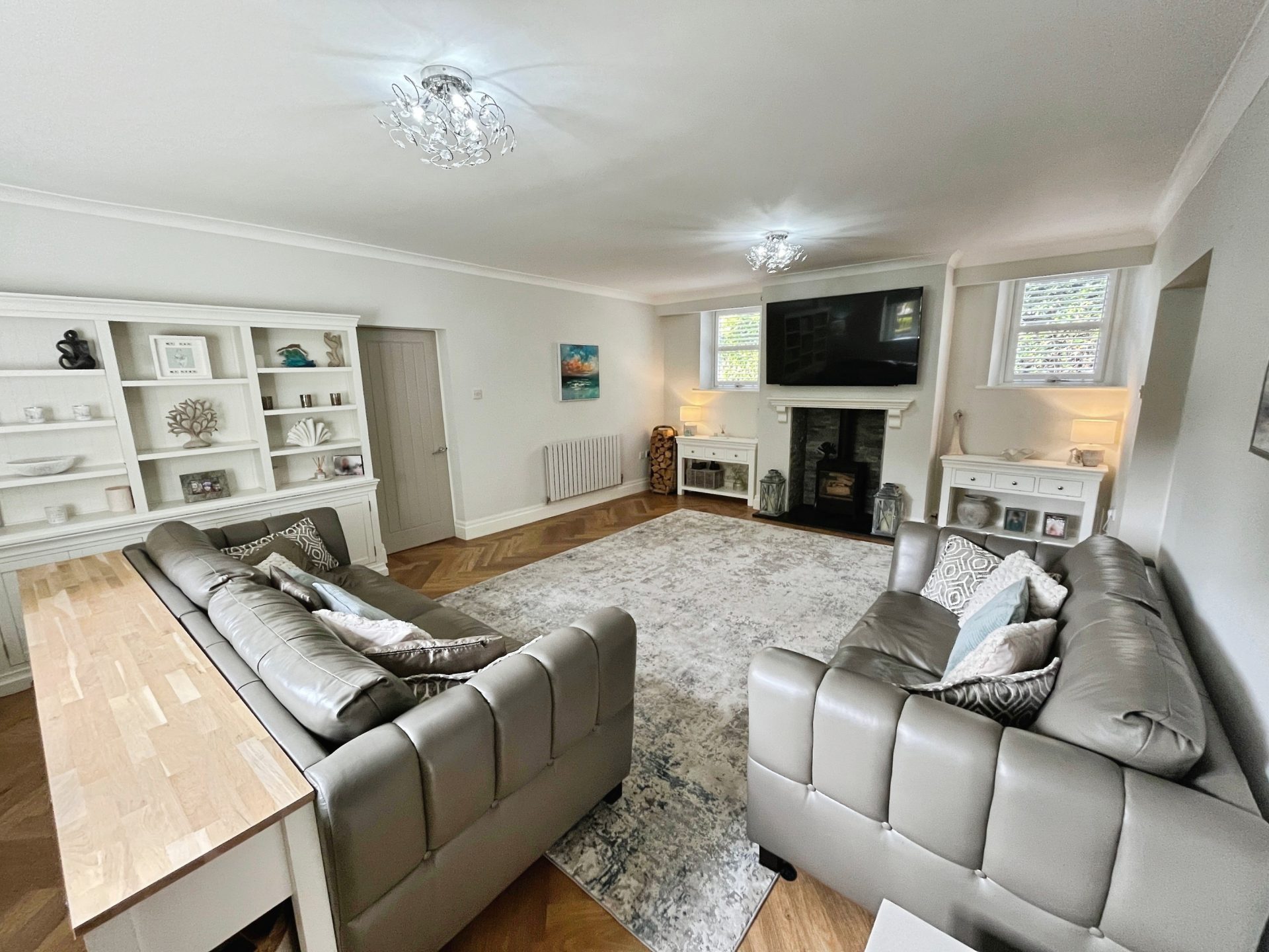 Hollinhurst Drive, Lostock