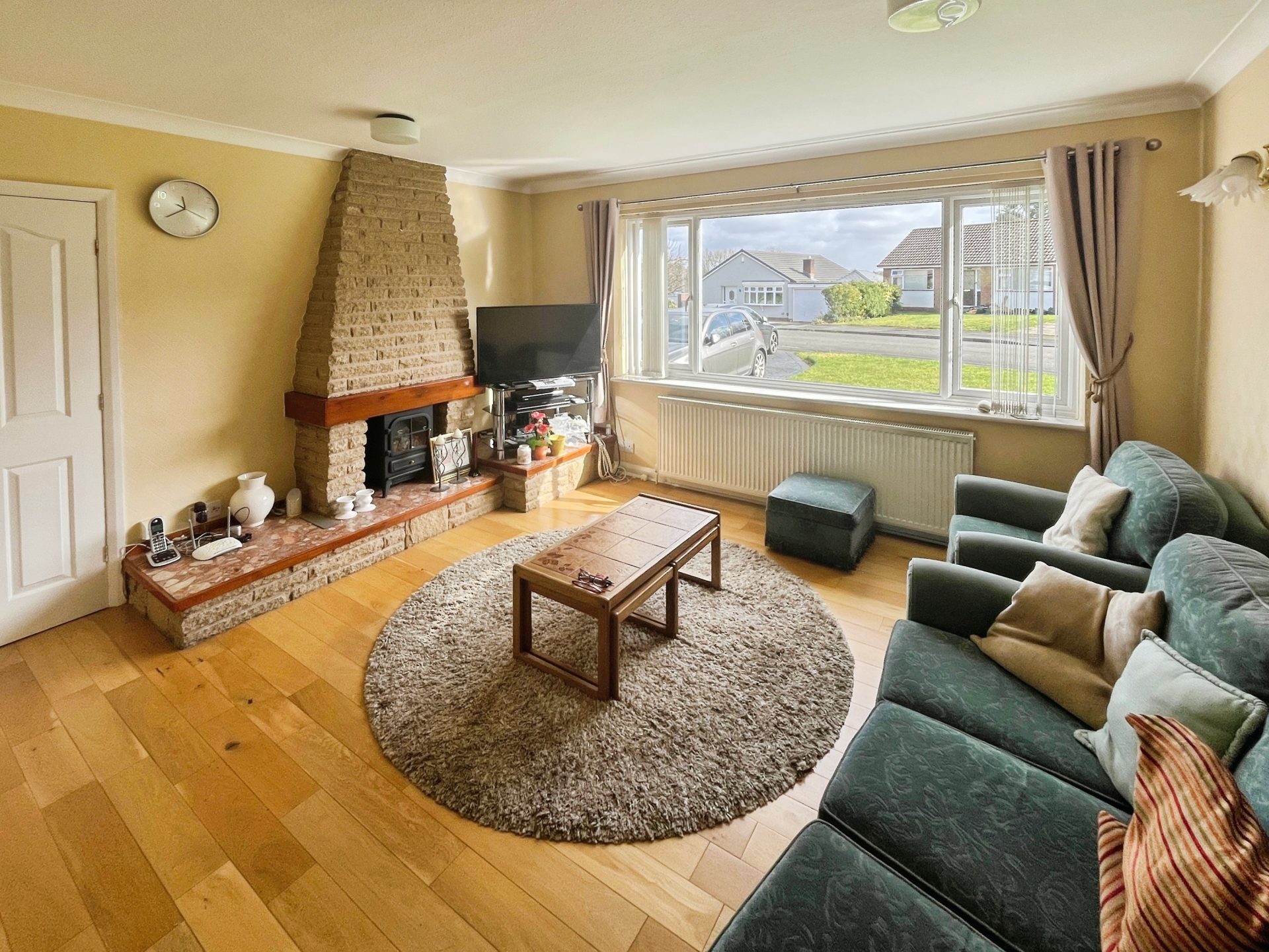 Laxford Grove, Ladybridge
