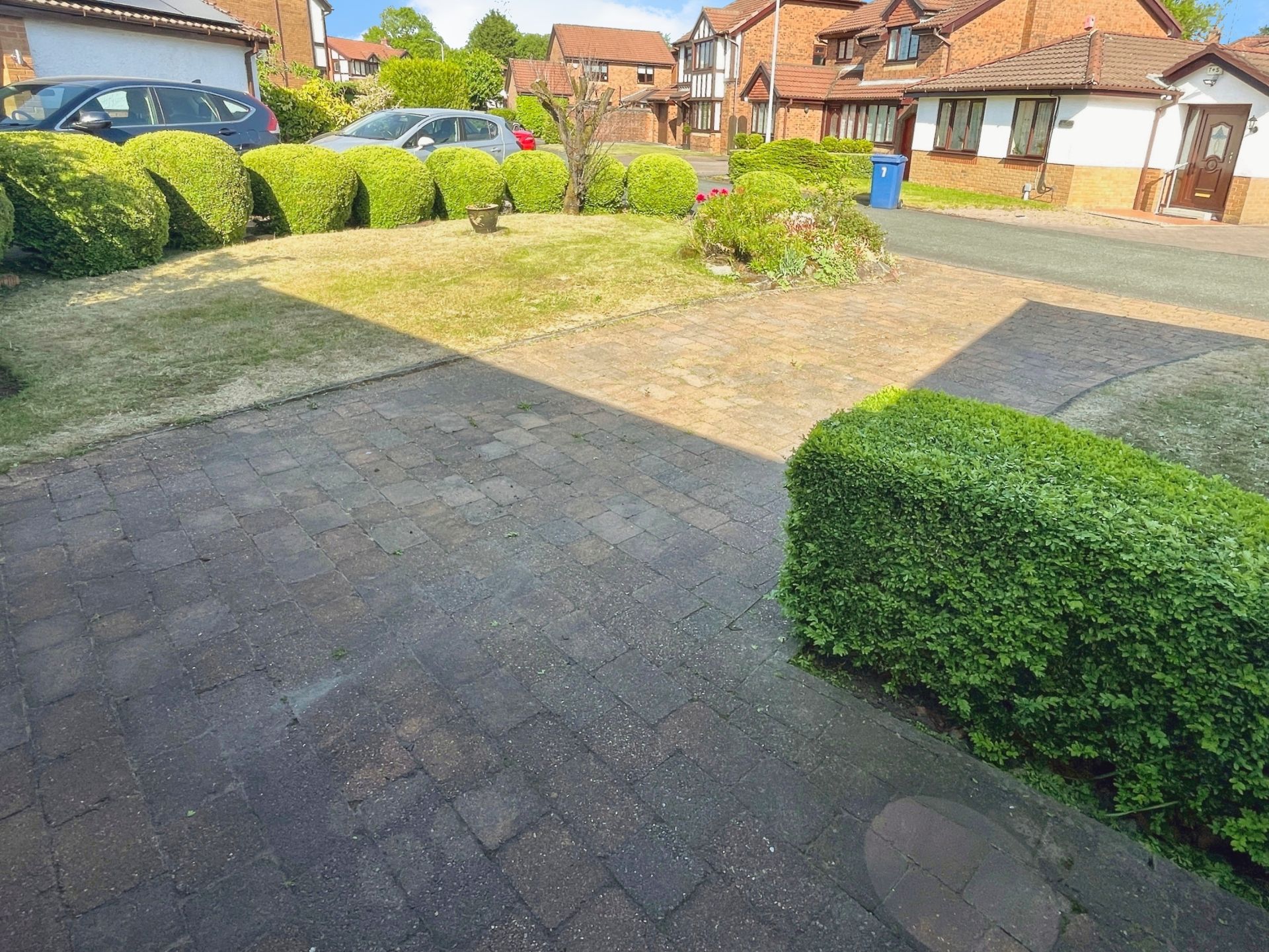 Berkeley Crescent, Radcliffe