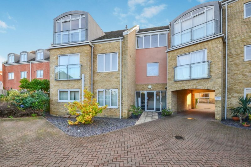 2 bedroom flat in Shepherd Drive, Eynesbury
