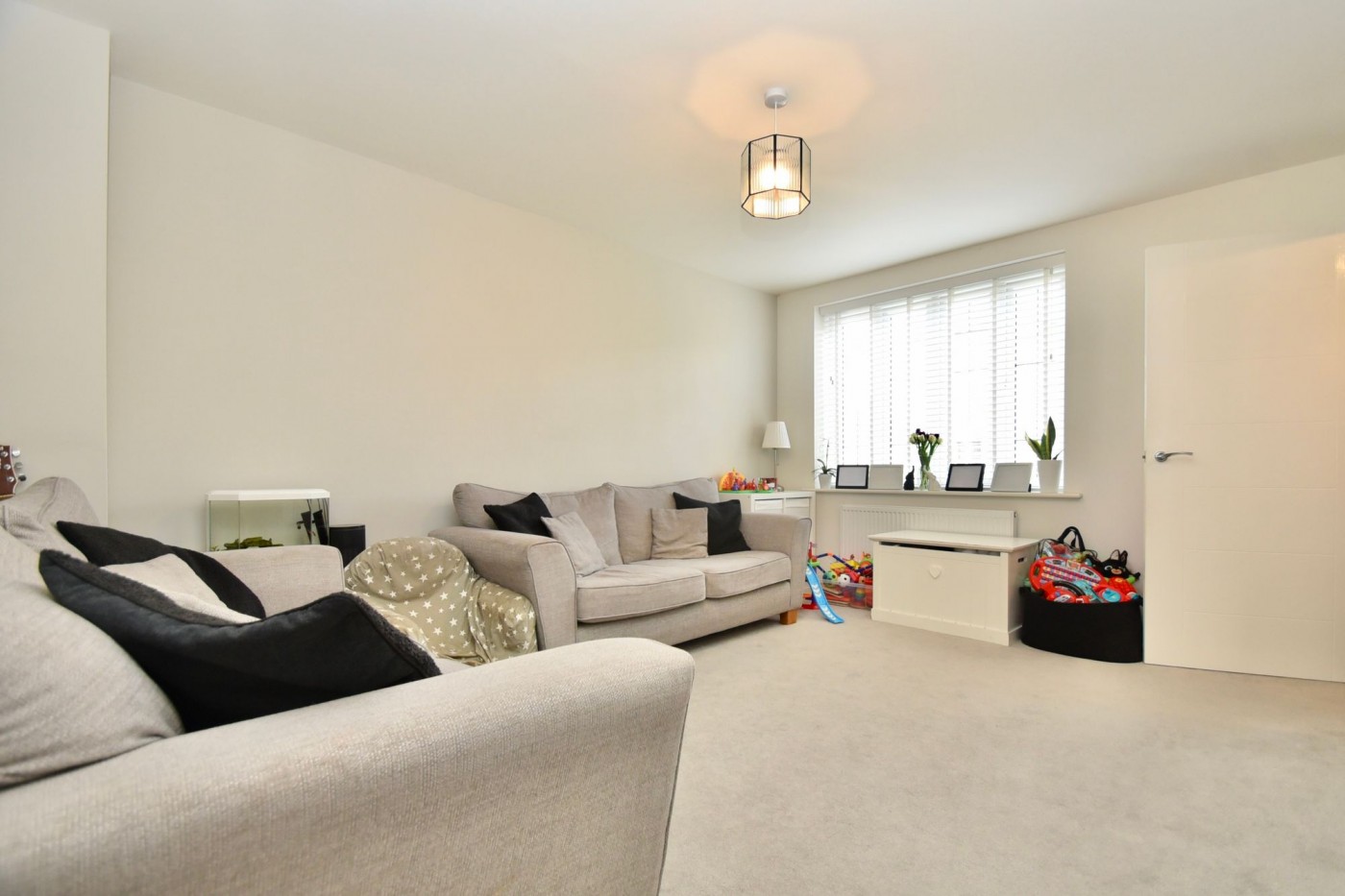 3 bedroom house in Grayling Close, Little Paxton