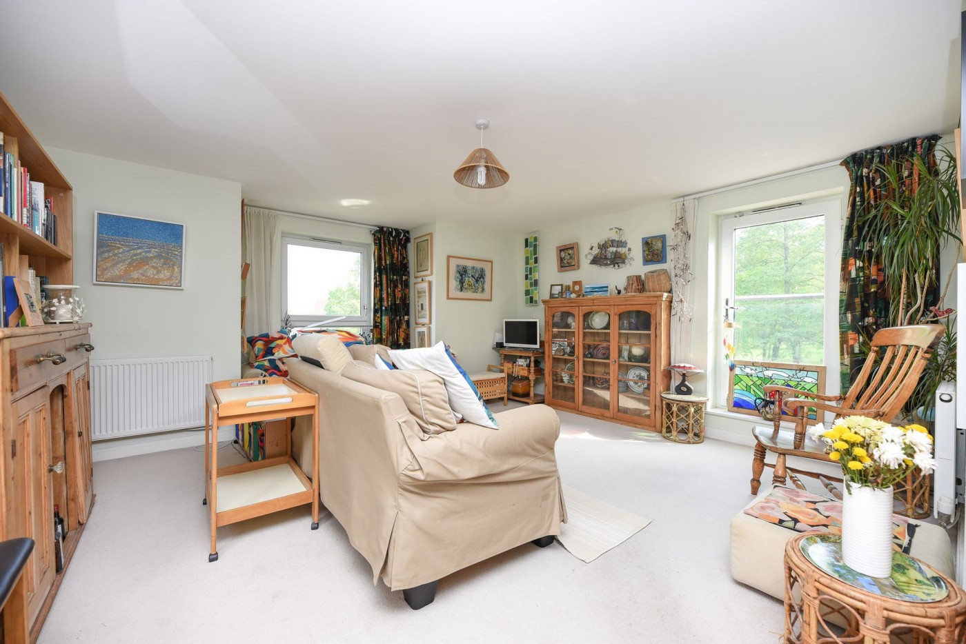 2 bedroom flat in Brookside, Park Square Brookside