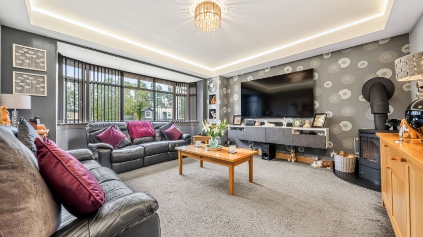 4 bedroom house in “Roadside, Cumbernauld Village, Cumbernauld, Glasgow”