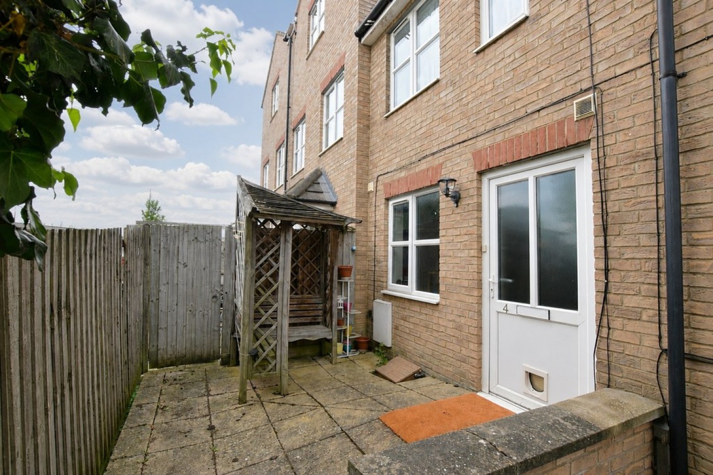 1 bedroom house in Priory Road, St. Neots