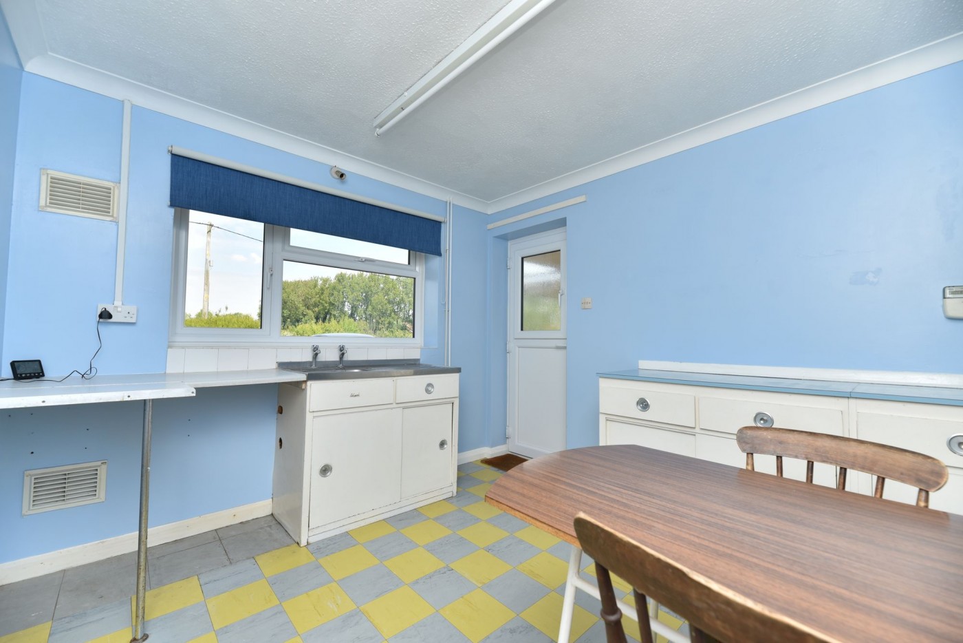2 bedroom bungalow in Meadow Lane, Earith