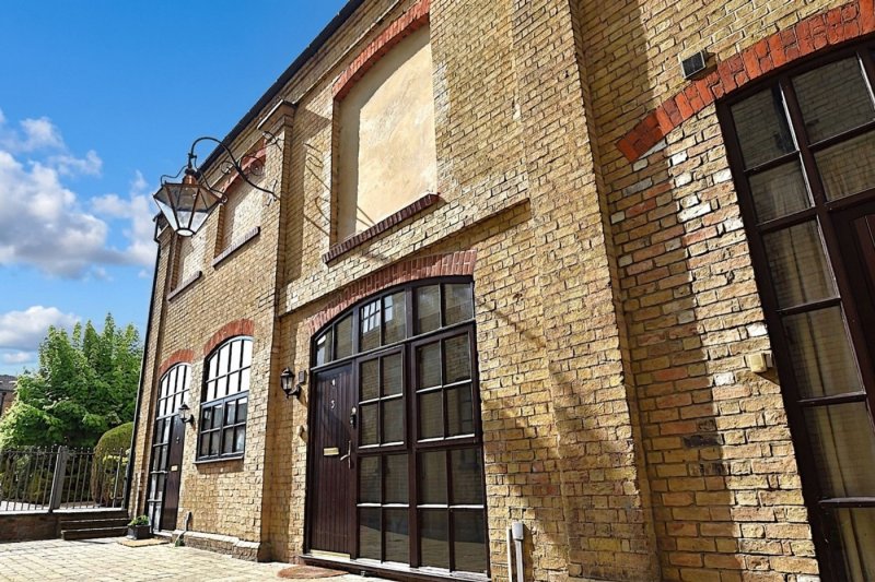 2 bedroom house in Fishers Yard, The Old Mill Office Fishers Yard