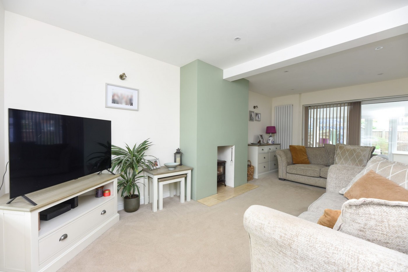 3 bedroom house in Chestnut Close, Brampton