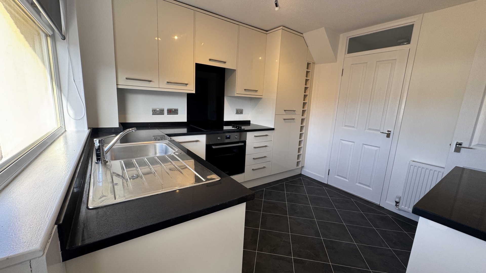 3 bed Terrace, 141 Honeywell Crescent, Chapelhall, Airdrie, ML6 8XH