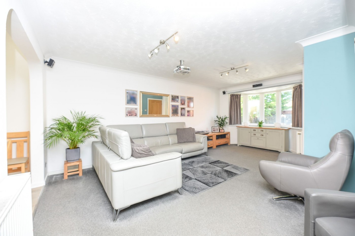 4 bedroom house in Levers Water, Huntingdon