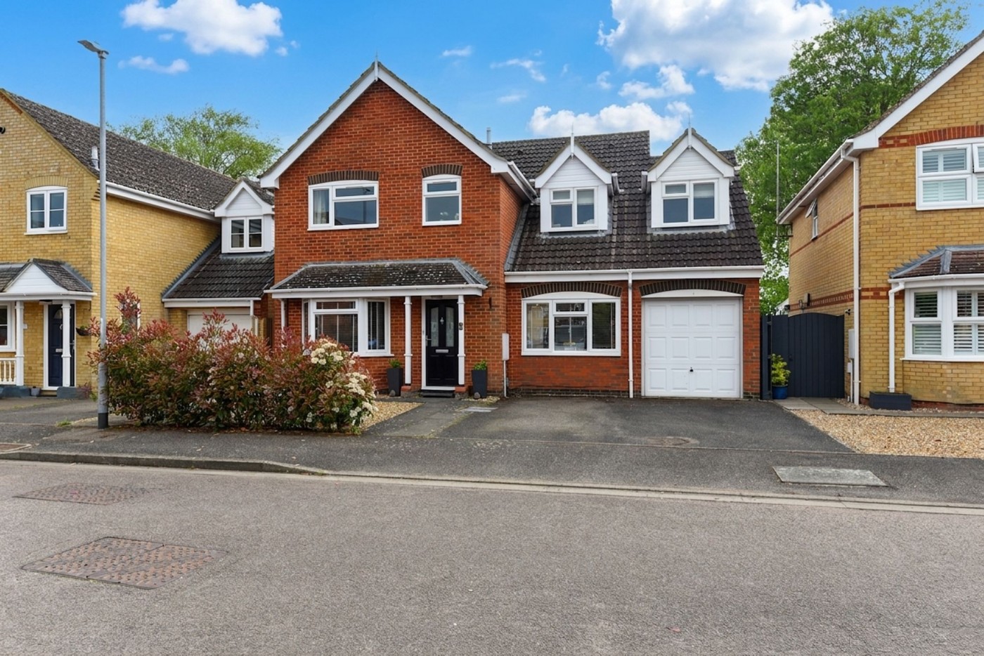 4 bedroom house in Riddiford Crescent