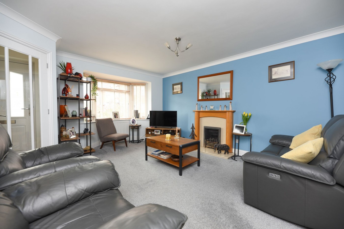 4 bedroom house in Riddiford Crescent, Brampton