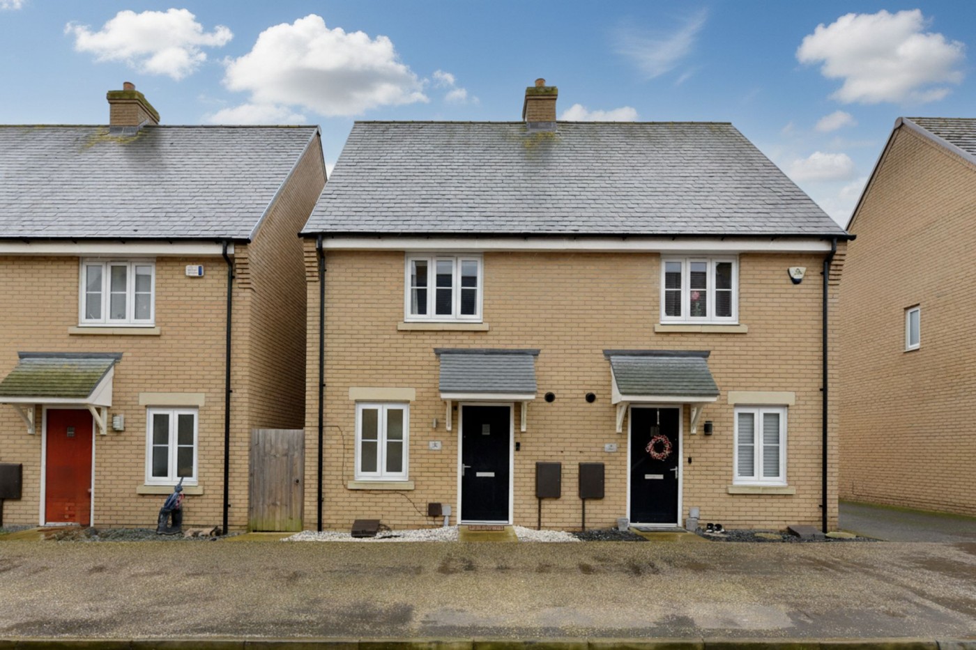 2 bedroom house in Rutherford Way