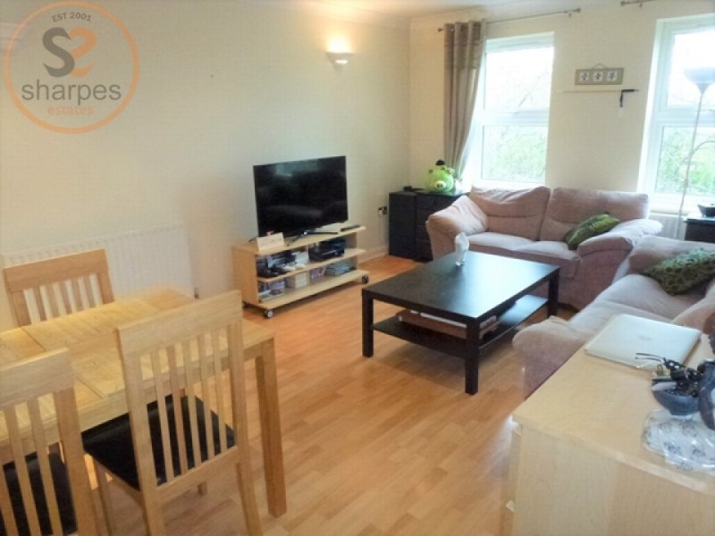 Byegrove Road, Colliers Wood, London