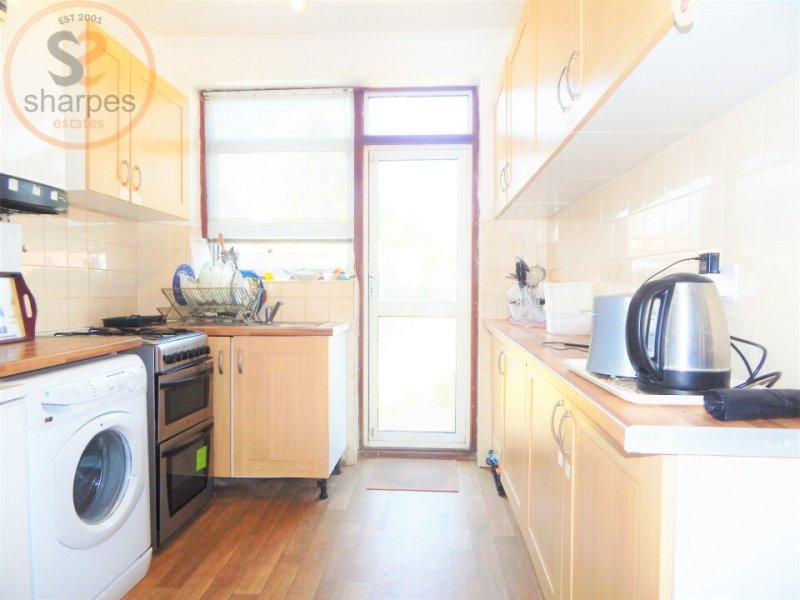 Single Room Beaford Grove, London