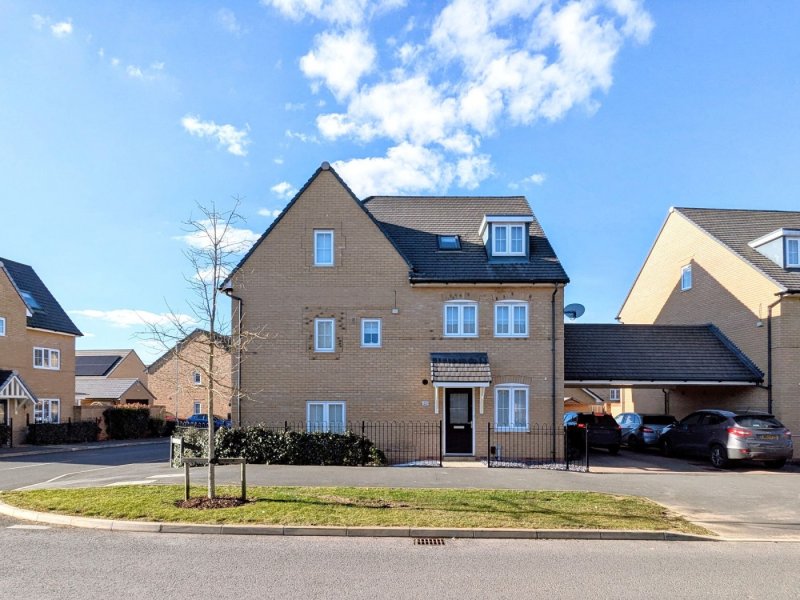 3 bedroom house in Gumcester Way, Godmanchester