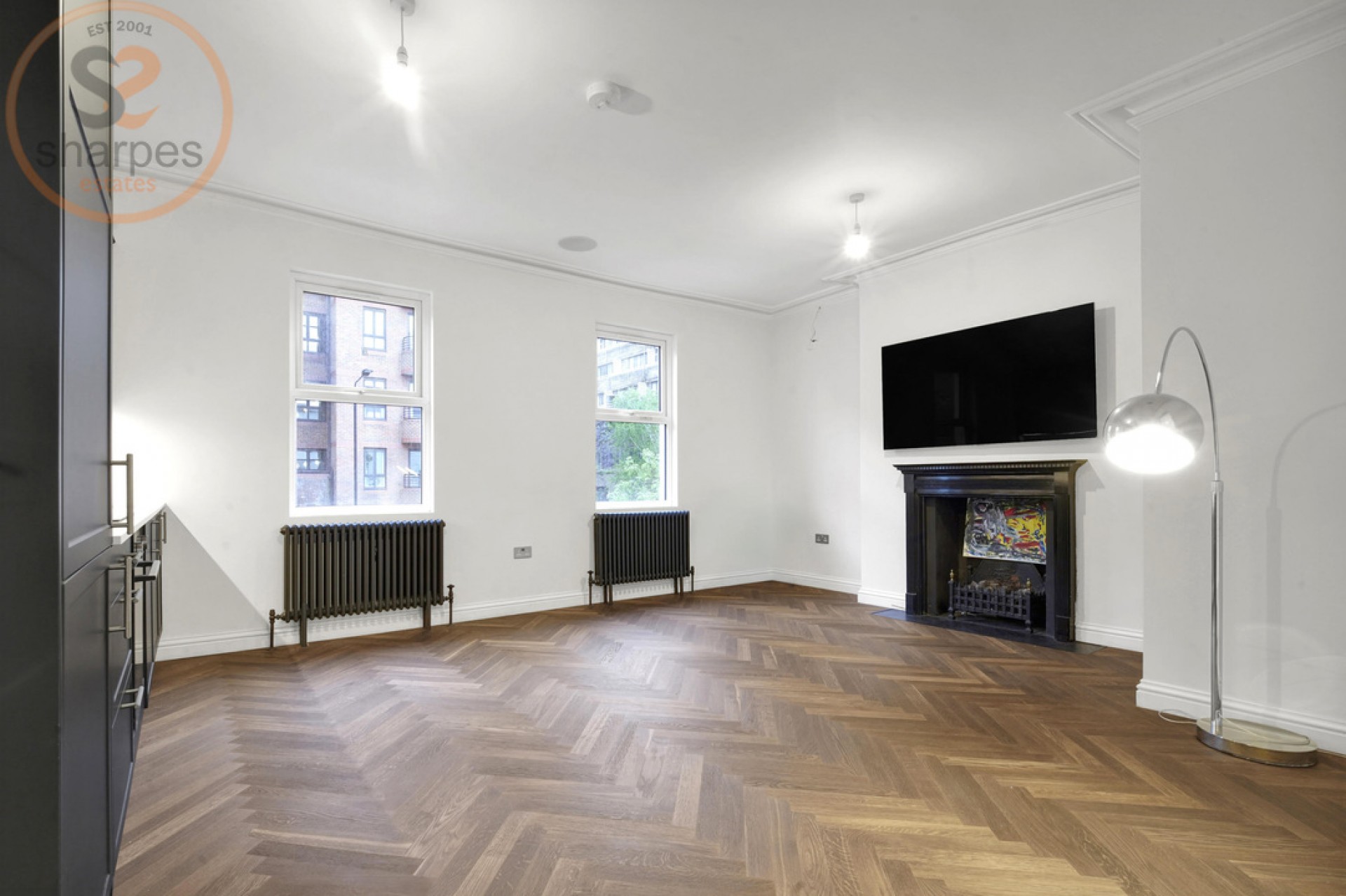Pembroke Road, London, Greater London, W8