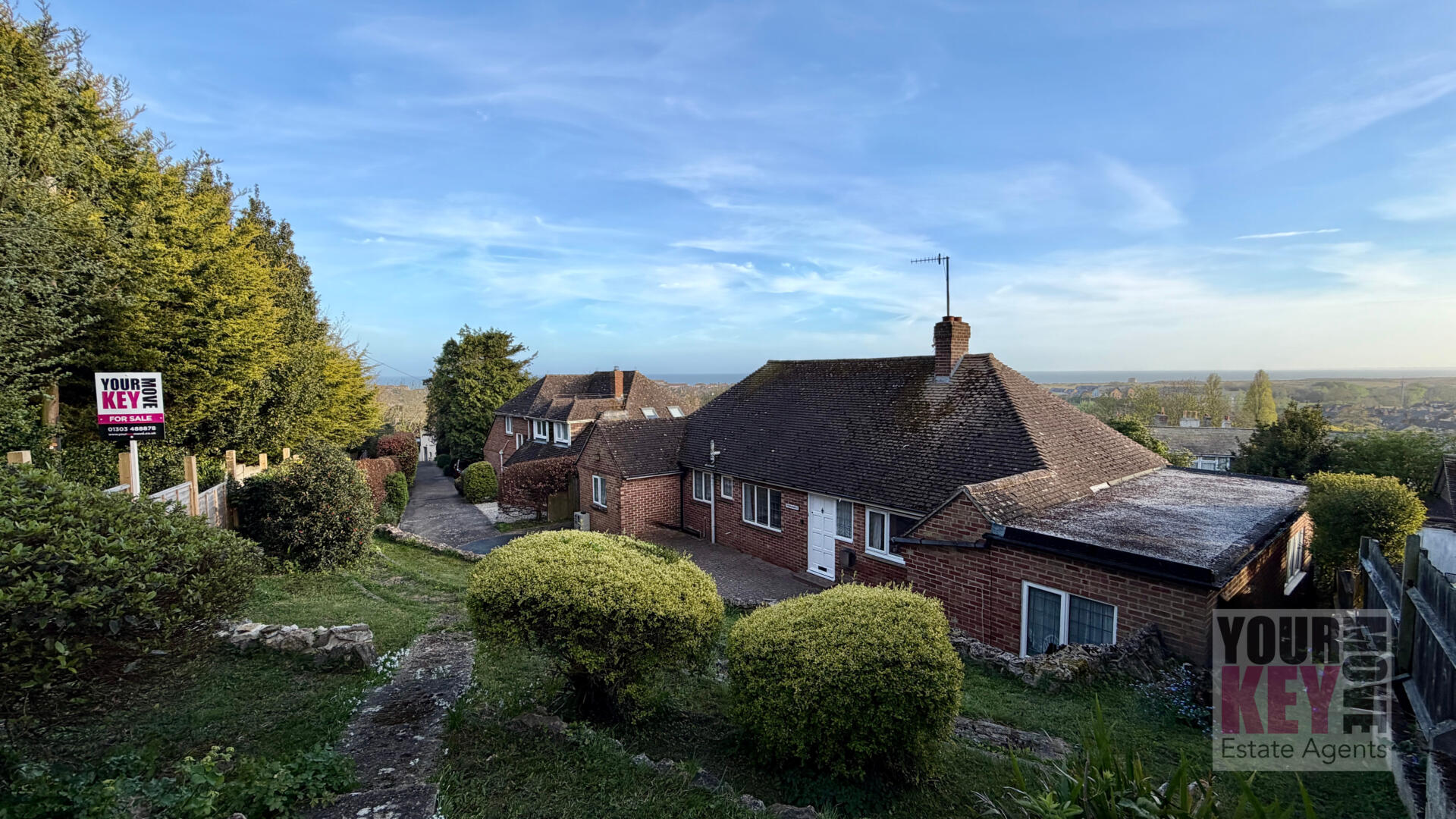 4 bedroom house in Springfield Passage, Hythe, Kent CT21 5ER