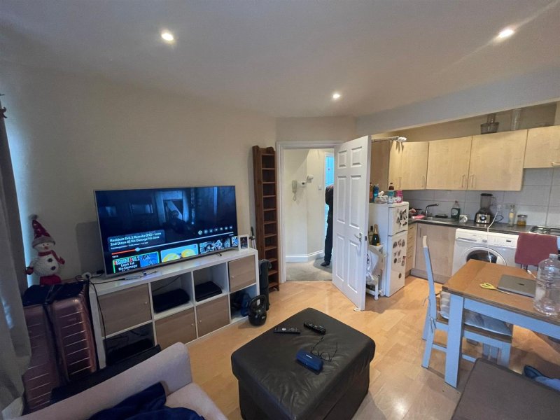 2 bedroom Flat - Finchley Road