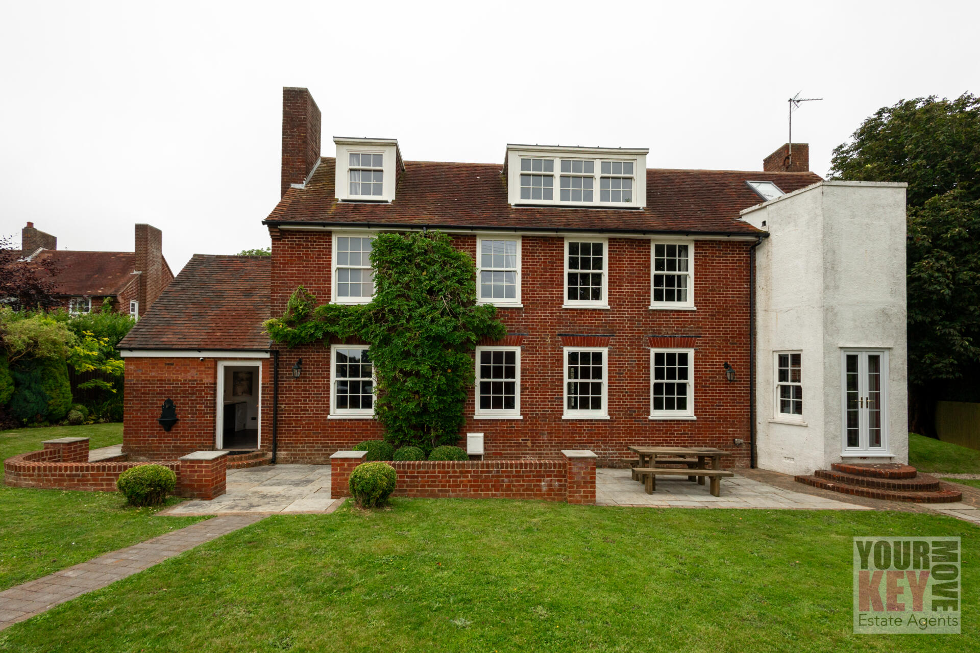 Photo 9