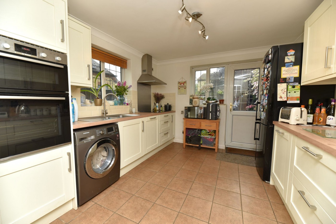2 bedroom house in Hall Green Lane, Fenstanton