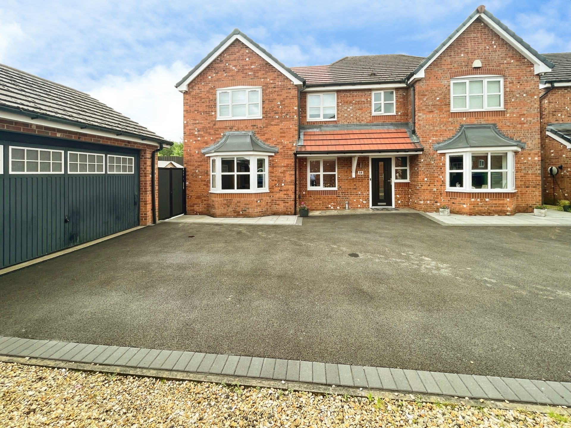 Green Mill Close, Bolton