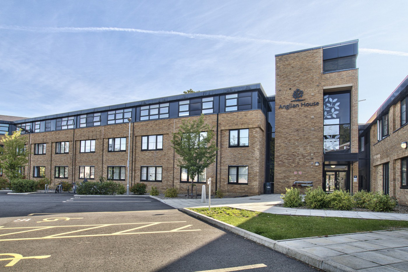 2 bedroom flat in Anglian House, Huntingdon
