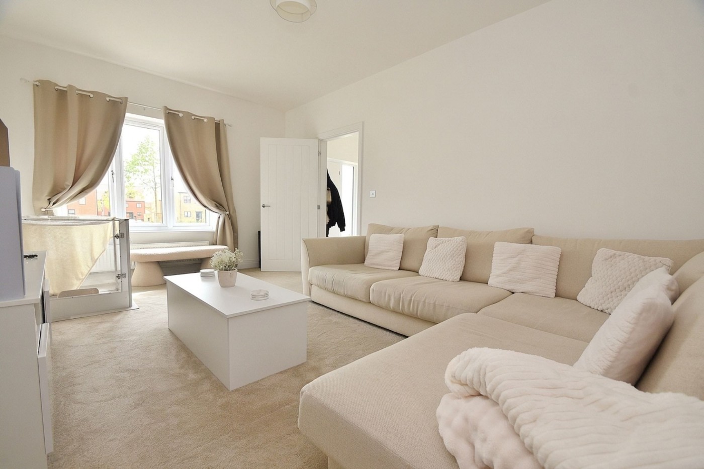 4 bedroom house in Currington Avenue, St. Neots