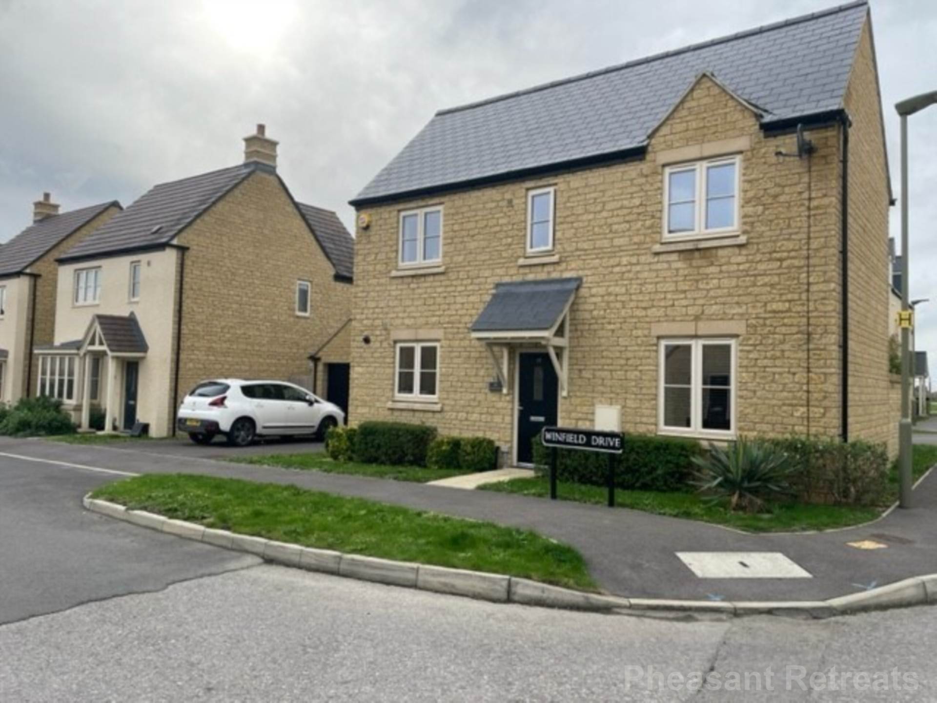 Winfield Drive, Witney