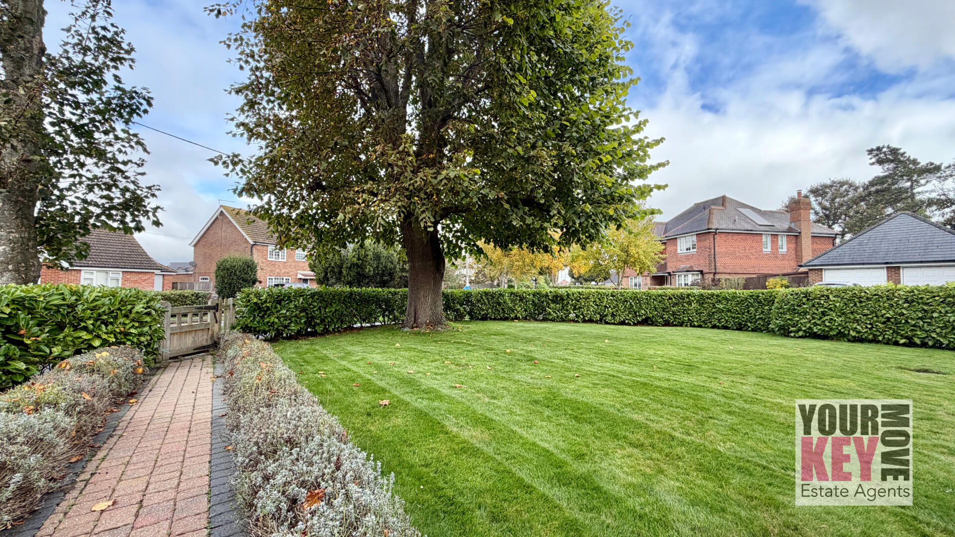 5 bedroom house in Rolfe Lane, New Romney, Kent TN28 8JL