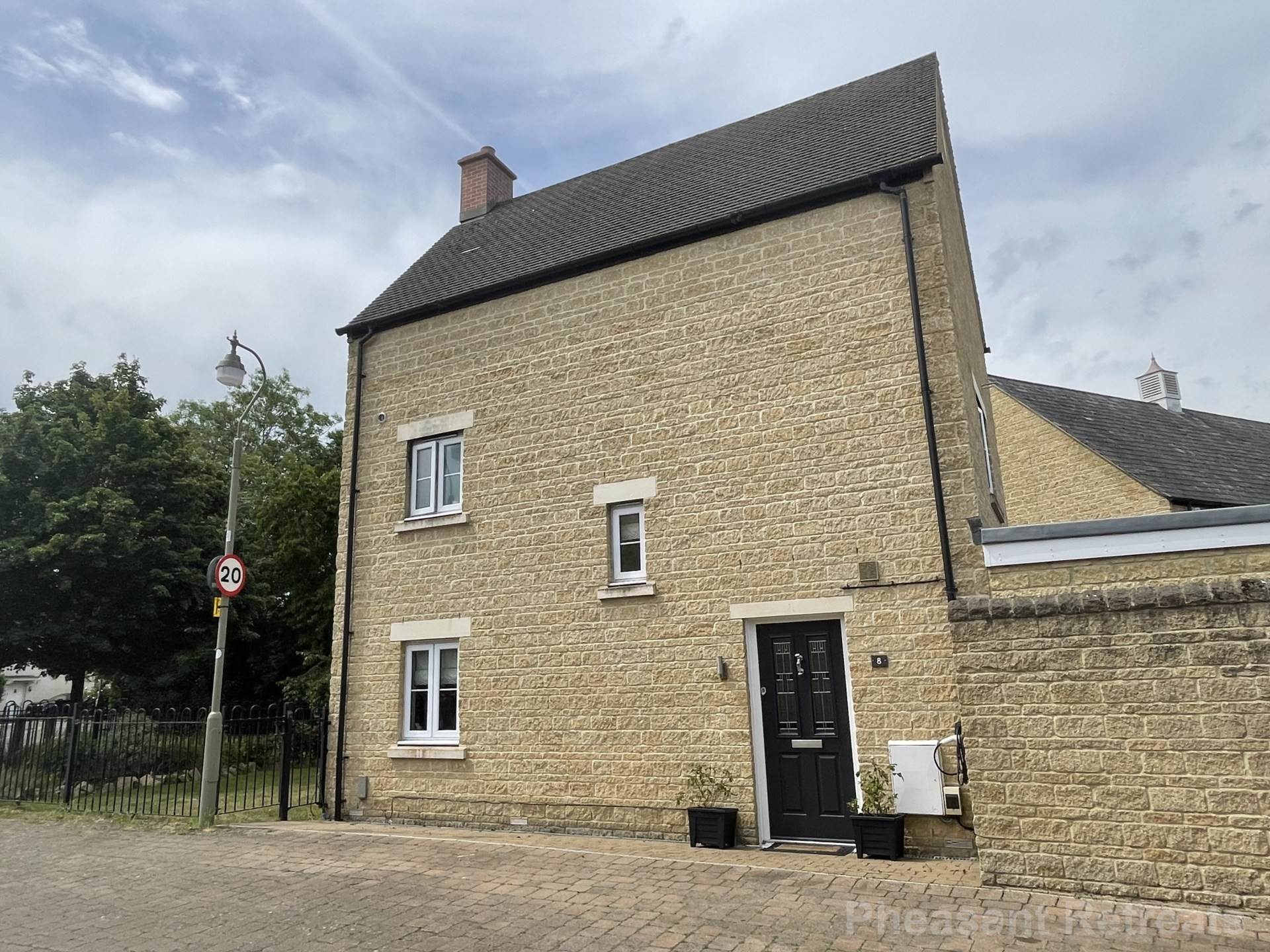 Drake Lane, Witney