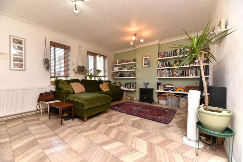 4 bedroom house in Bure Close, St. Ives