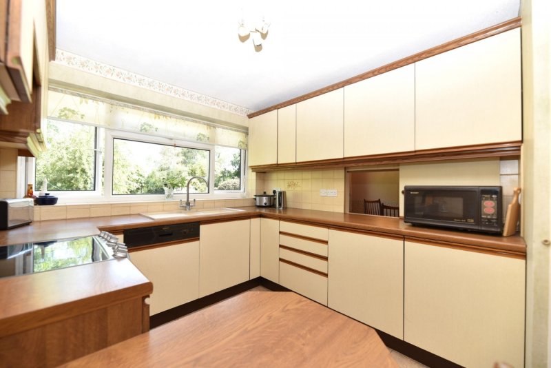 4 bedroom house in Manor Drive, Fenstanton