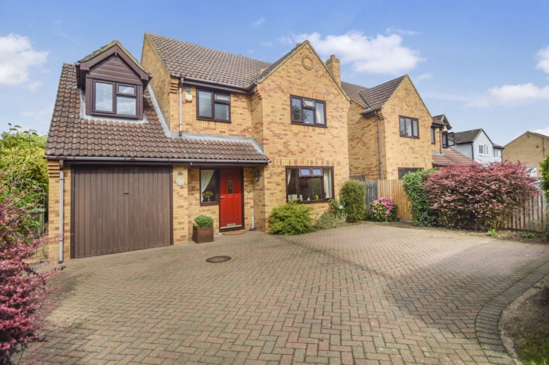 4 bedroom house in Great North Road, Alconbury