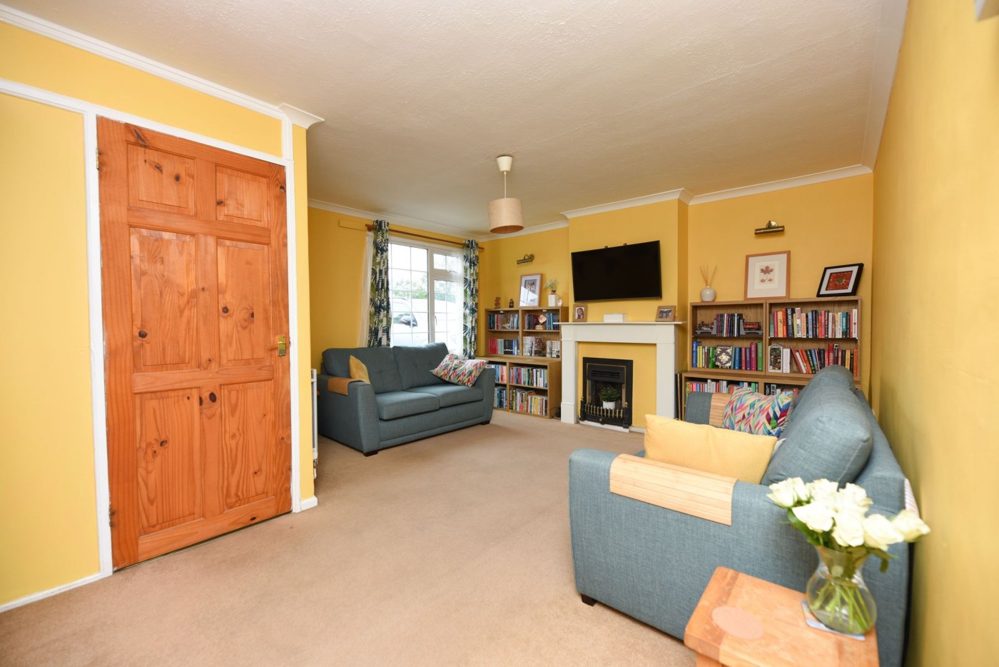 3 bedroom house in Sallowbush Road, Huntingdon
